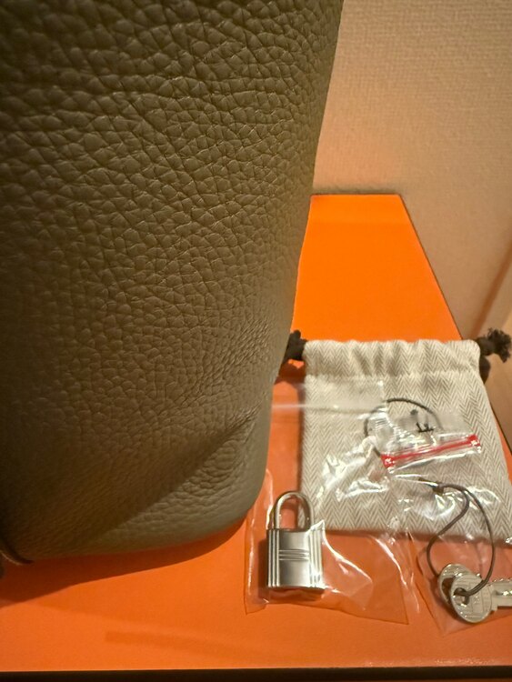 エルメス ピコタン （ブランドバッグ）の商品画像 - 査定依頼日：2025年1月23日 - 最高査定価格：650,000円