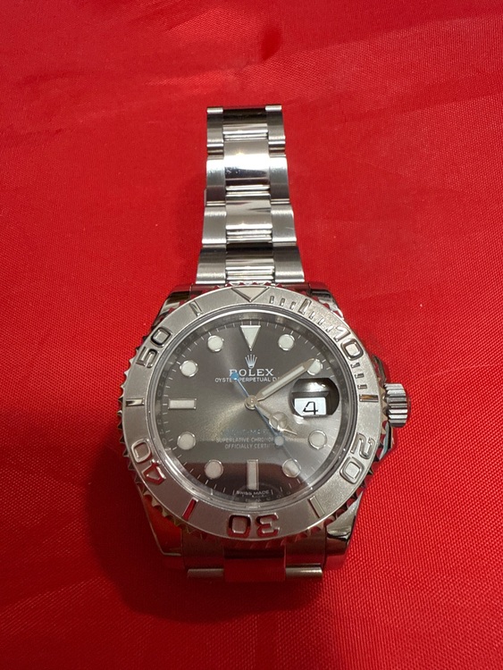 ロレックス ヨットマスター 116622（高級時計）の商品画像 - 査定依頼日：2025年8月4日 - 最高査定価格：1,900,000円