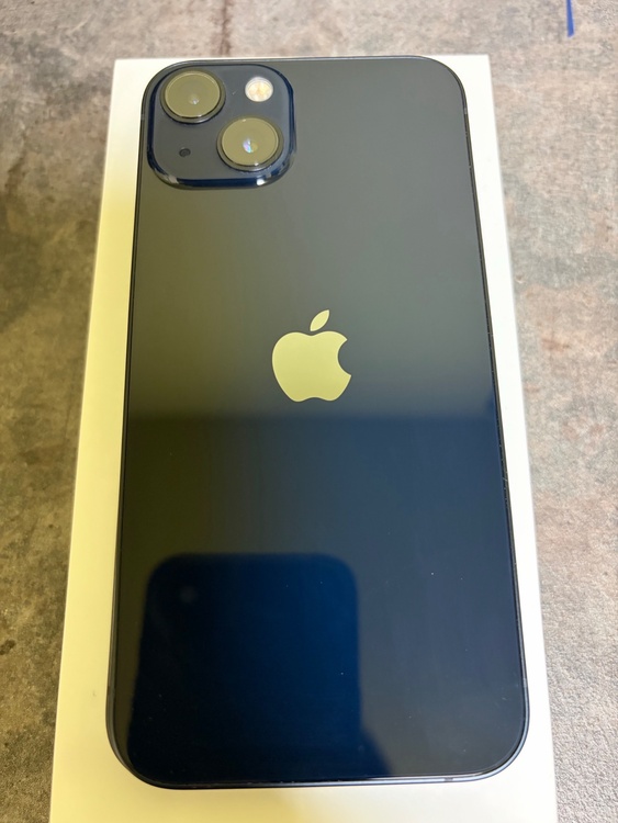 iPhone iPhone 13 512GB SIMフリー（スマホ）の商品画像 - 査定依頼日：2026年8月2日 - 最高査定価格：50,000円
