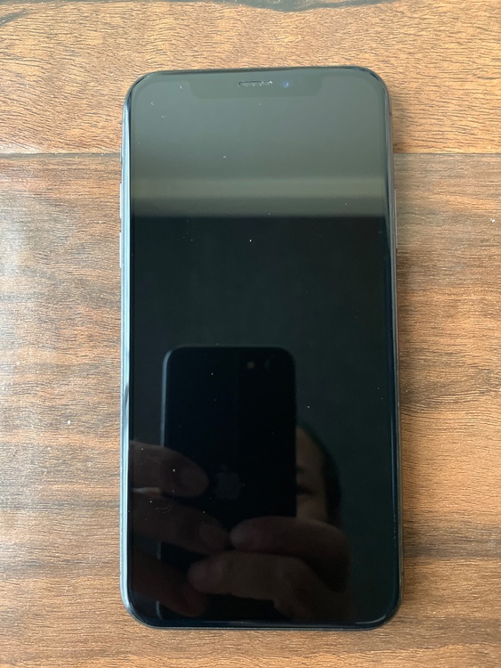 iPhone iPhoneX 256GB au（スマホ）の商品画像 - 査定依頼日：2026年7月31日 - 最高査定価格：4,500円