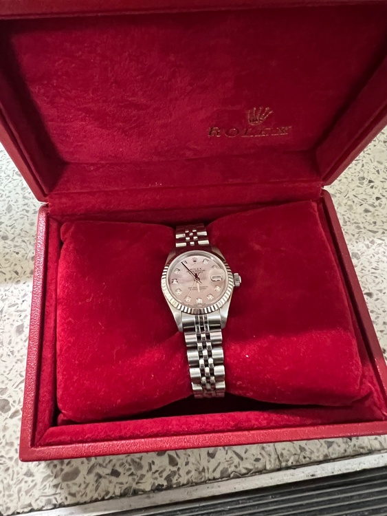 ロレックス デイトジャスト 79174NG型（高級時計）の商品画像 - 査定依頼日：2026年1月23日 - 最高査定価格：950,000円