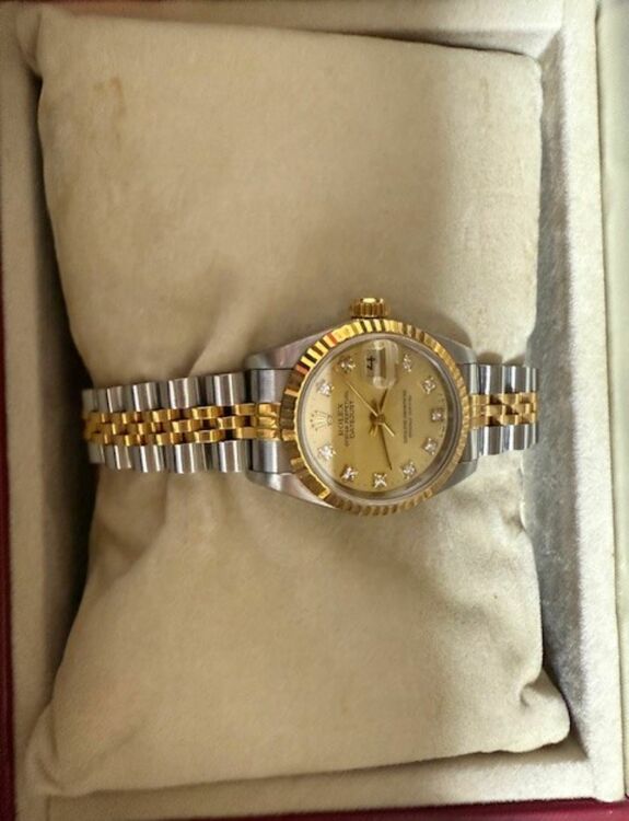 ロレックス デイトナ 6917（高級時計）の商品画像 - 査定依頼日：2025年6月10日 - 最高査定価格：730,000円