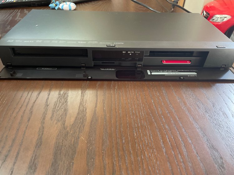 maxell アイヴィブルー  1TB 2チューナー ブルーレイレコーダー BI（家電）の商品画像 - 査定依頼日：2022年12月30日 - 最高査定価格：15,000円