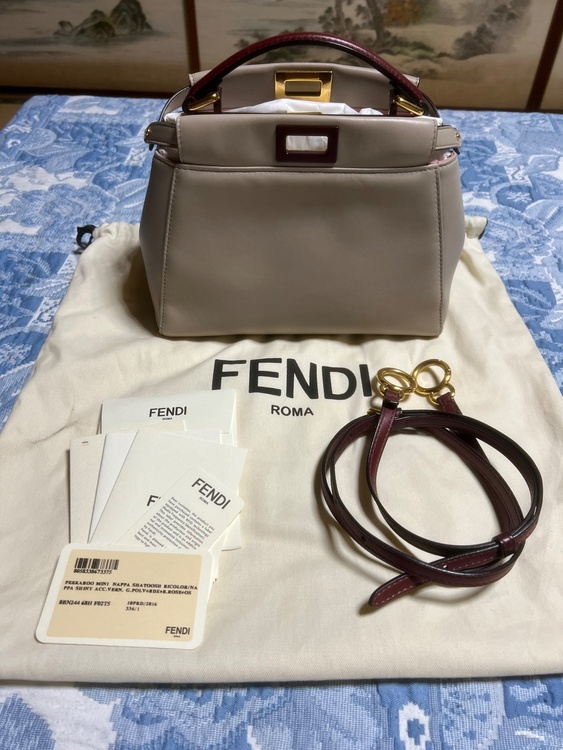 フェンディ（ブランドバッグ）の商品画像 - 査定依頼日：2026年10月12日 - 最高査定価格：100,000円