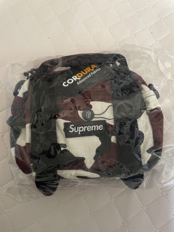 その他 Supreme（ブランドバッグ）の商品画像 - 査定依頼日：2026年5月31日 - 最高査定価格：8,000円