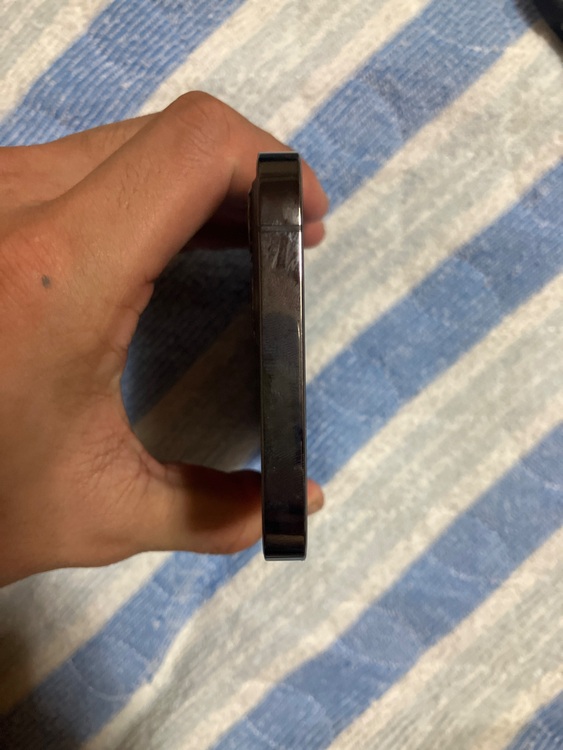 iPhone（スマホ）の商品画像 - 査定依頼日：2025年10月9日 - 最高査定価格：43,000円