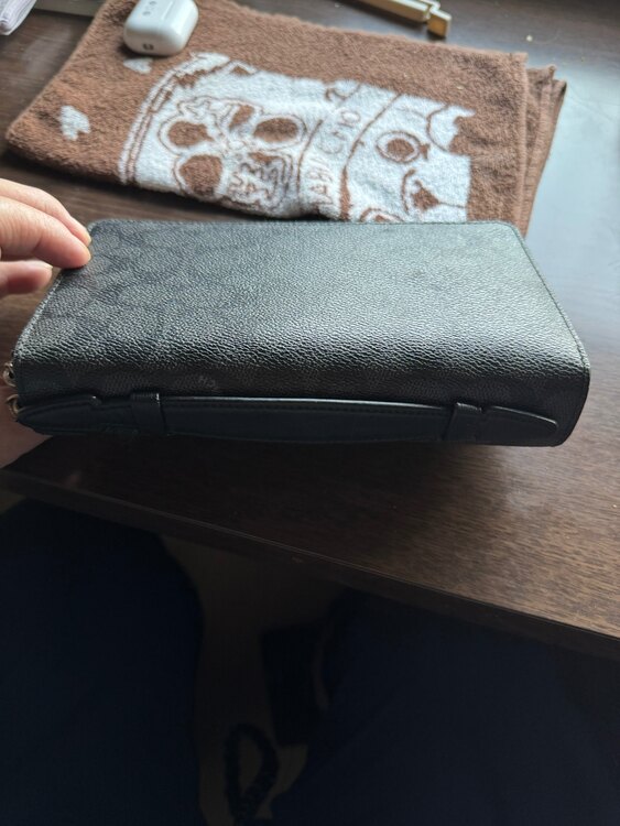 COAOH長財布（ブランド財布・小物）の商品画像 - 査定依頼日：2025年2月1日 - 最高査定価格：2,000円