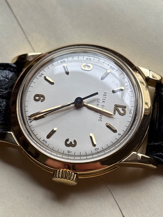 パテックフィリップ カラトラバ 246（高級時計）の商品画像 - 査定依頼日：2025年9月10日 - 最高査定価格：1,550,000円