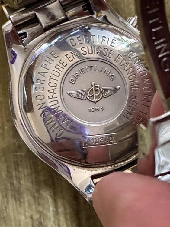 ブライトリング スーパーオーシャン （高級時計）の商品画像 - 査定依頼日：2025年9月15日 - 最高査定価格：270,000円