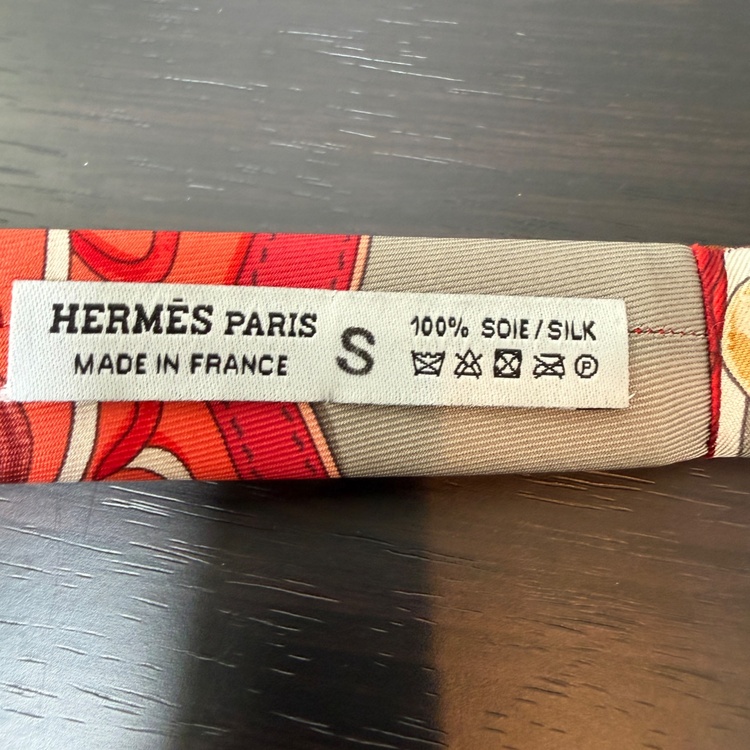 エルメス カチューシャ エルザ シルク（ブランド財布・小物）の商品画像 - 査定依頼日：2026年9月9日 - 最高査定価格：100,000円
