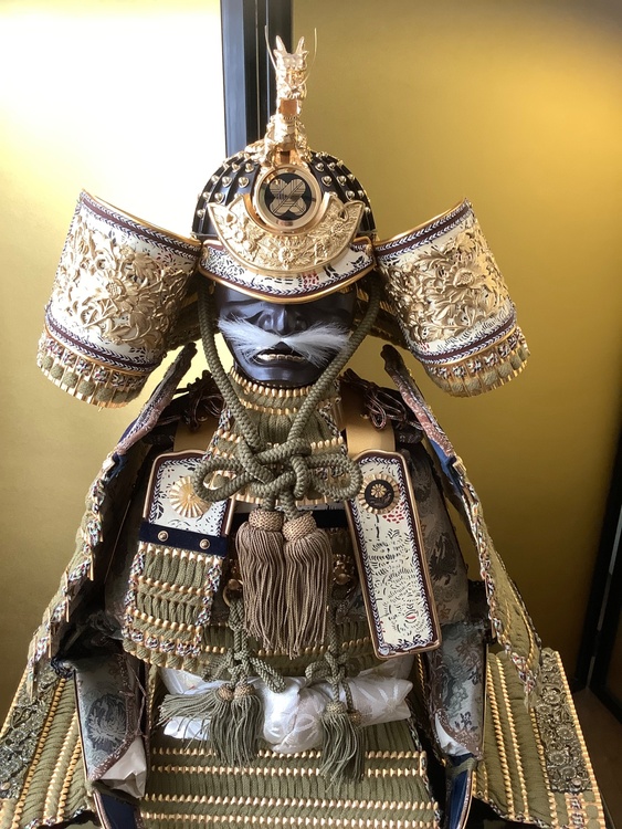 五月人形（美術品・骨董品）の商品画像 - 査定依頼日：2026年10月21日 - 最高査定価格：3,000円