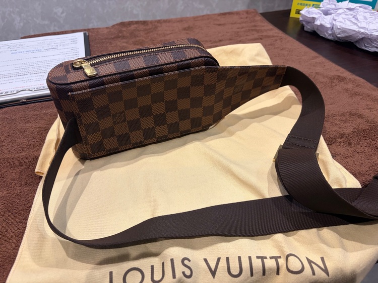 ジェロニモス（ブランドバッグ）の商品画像 - 査定依頼日：2025年10月27日 - 最高査定価格：78,000円