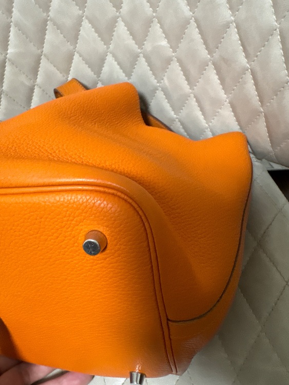 ピコタン　◻︎M（ブランドバッグ）の商品画像 - 査定依頼日：2025年11月27日 - 最高査定価格：240,000円