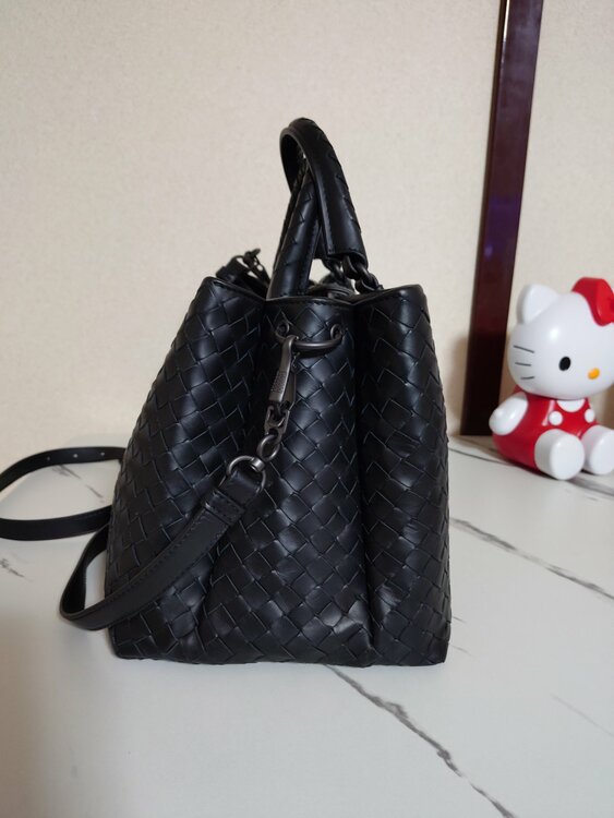 ボッテガ・ヴェネタ  （ブランドバッグ）の商品画像 - 査定依頼日：2026年2月8日 - 最高査定価格：50,000円