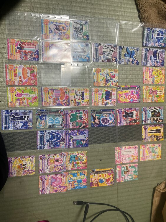 アイカツカード（トレカ）の商品画像 - 査定依頼日：2025年2月26日 - 最高査定価格：1,300円