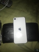 アイホンSE2（スマホ）の商品画像 - 査定依頼日：2020年9月17日 - 最高査定価格：34,500円