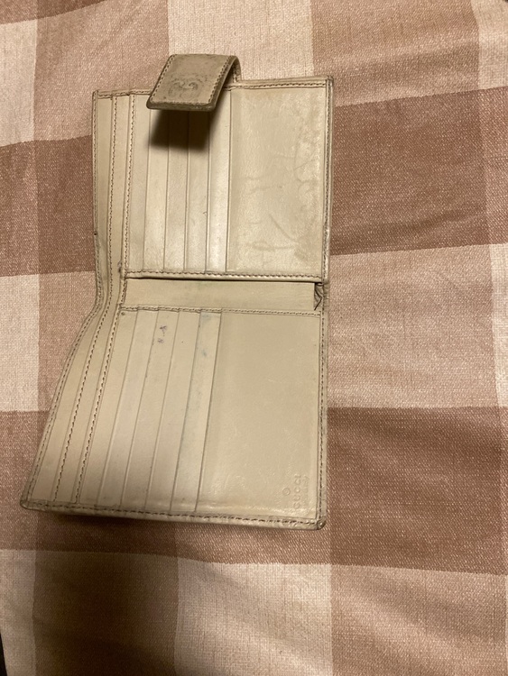 財布（ブランド財布・小物）の商品画像 - 査定依頼日：2025年10月10日 - 最高査定価格：2,000円