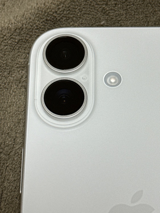 iPhone iPhone 17 256GB SIMフリー（スマホ）の商品画像 - 査定依頼日：2026年10月10日 - 最高査定価格：111,500円