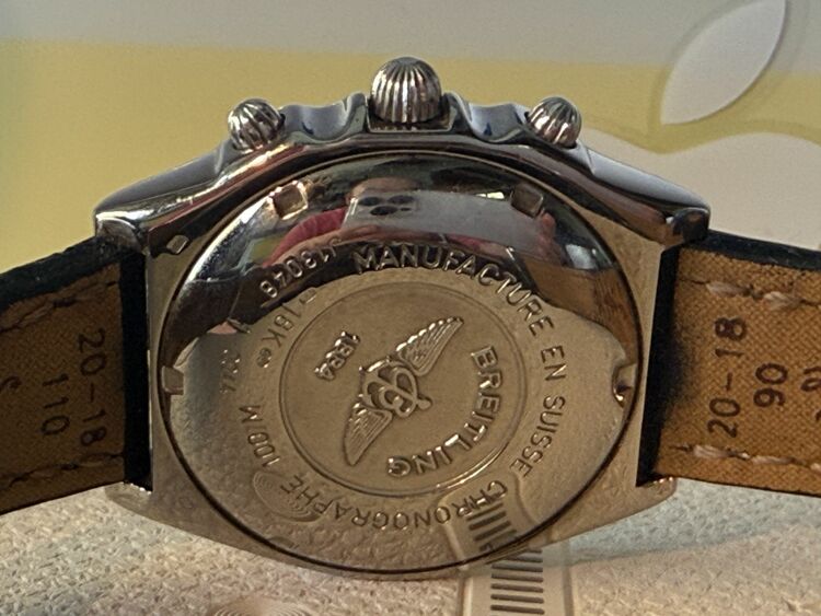 ブライトリング クロノマット （高級時計）の商品画像 - 査定依頼日：2025年8月8日 - 最高査定価格：1,000,000円