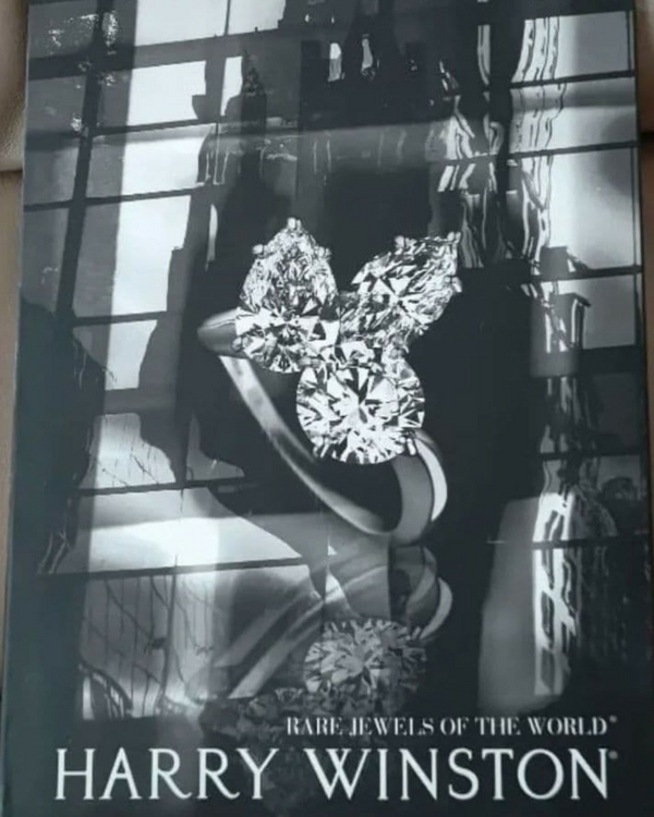 ハリーウィンストン　スリーストーンクラスター（宝石）の商品画像 - 査定依頼日：2026年1月27日 - 最高査定価格：900,000円