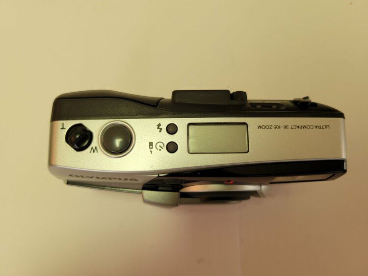 オリンパスOZ105R（カメラ）の商品画像 - 査定依頼日：2026年1月12日 - 最高査定価格：2,000円