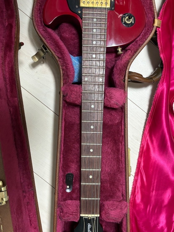 Gibson Les Paul Studio 1998 WineRed（ピアノ・楽器・PA機材）の商品画像 - 査定依頼日：2026年5月18日 - 最高査定価格：83,000円