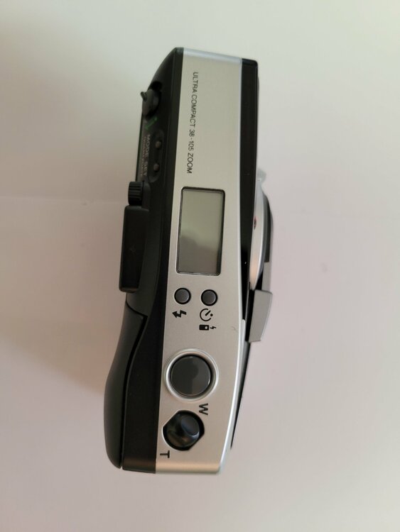 オリンパスOZ105R（カメラ）の商品画像 - 査定依頼日：2026年1月12日 - 最高査定価格：2,000円