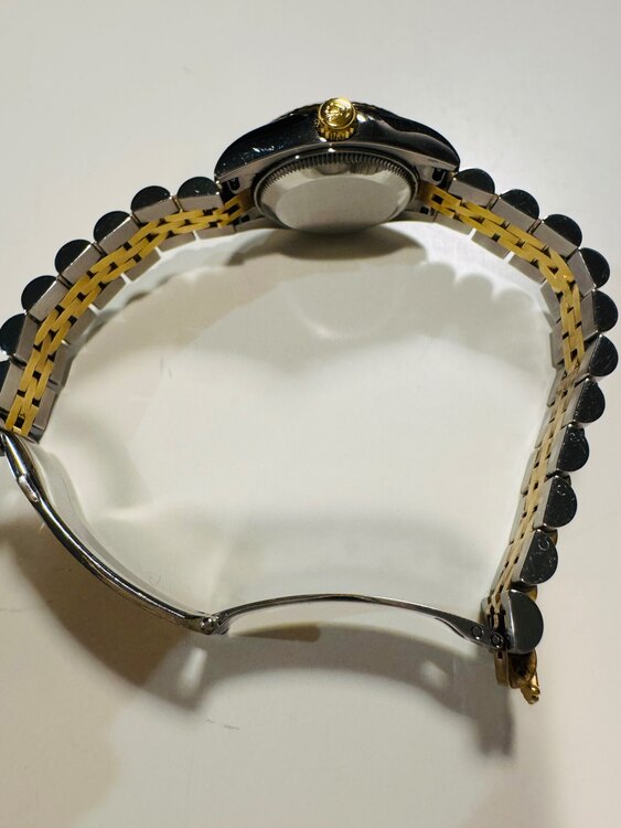 ロレックス デイトナ （高級時計）の商品画像 - 査定依頼日：2024年12月20日 - 最高査定価格：1,050,000円