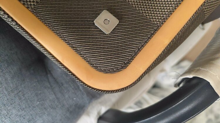 ダミエジェアン メサジェ ブラック ショルダーバッグ（古着・ファッション）の商品画像 - 査定依頼日：2026年2月28日 - 最高査定価格：21,000円