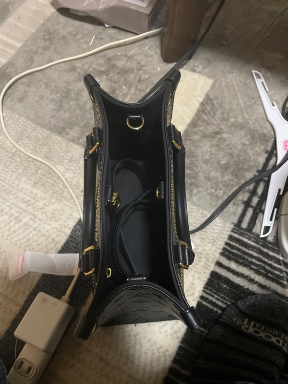 オンサゴー（ブランドバッグ）の商品画像 - 査定依頼日：2026年1月25日 - 最高査定価格：100,000円