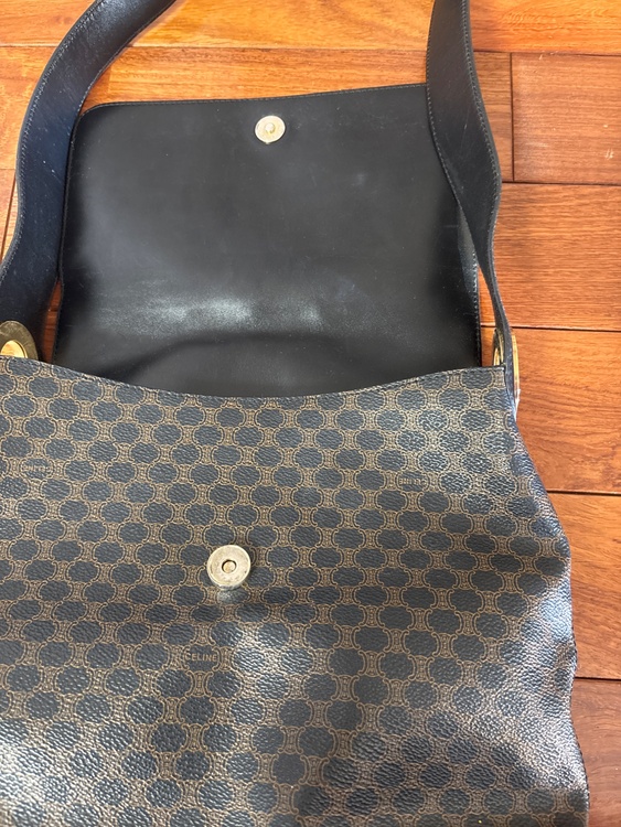 セリーヌ  （ブランドバッグ）の商品画像 - 査定依頼日：2026年1月31日 - 最高査定価格：50,000円