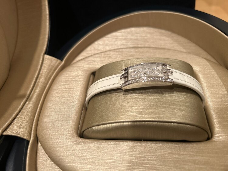 Avenue C Mini（高級時計）の商品画像 - 査定依頼日：2025年5月30日 - 最高査定価格：1,500,000円