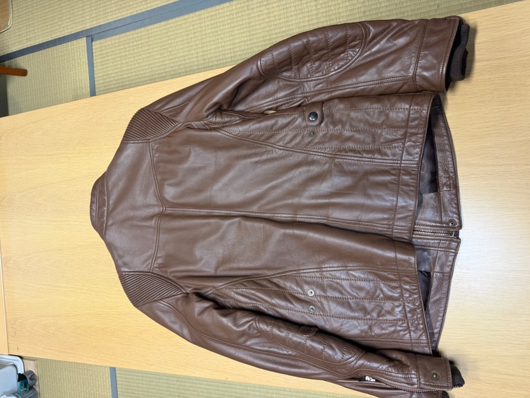 革ジャン（古着・ファッション）の商品画像 - 査定依頼日：2026年8月22日 - 最高査定価格：4,500円
