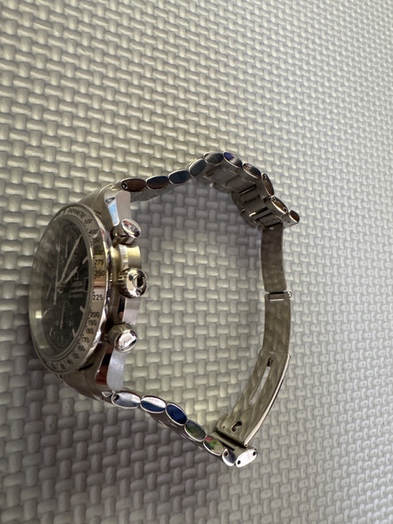 オメガ スピードマスター 3513500（高級時計）の商品画像 - 査定依頼日：2025年6月22日 - 最高査定価格：235,000円