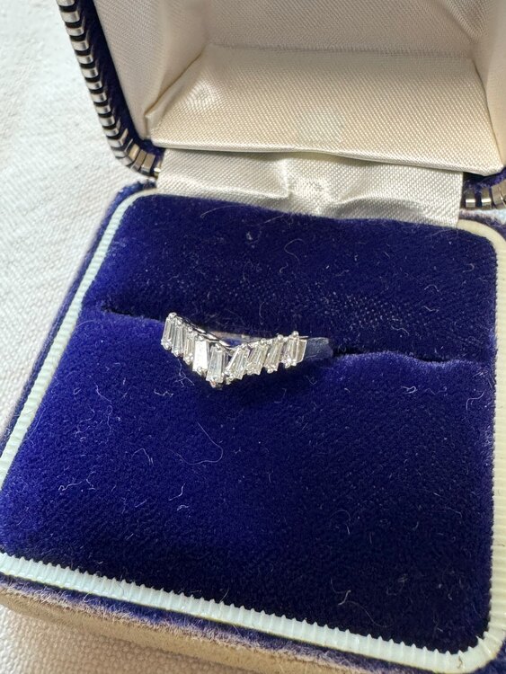 ダイヤモンド　リング（宝石）の商品画像 - 査定依頼日：2025年5月24日 - 最高査定価格：35,000円