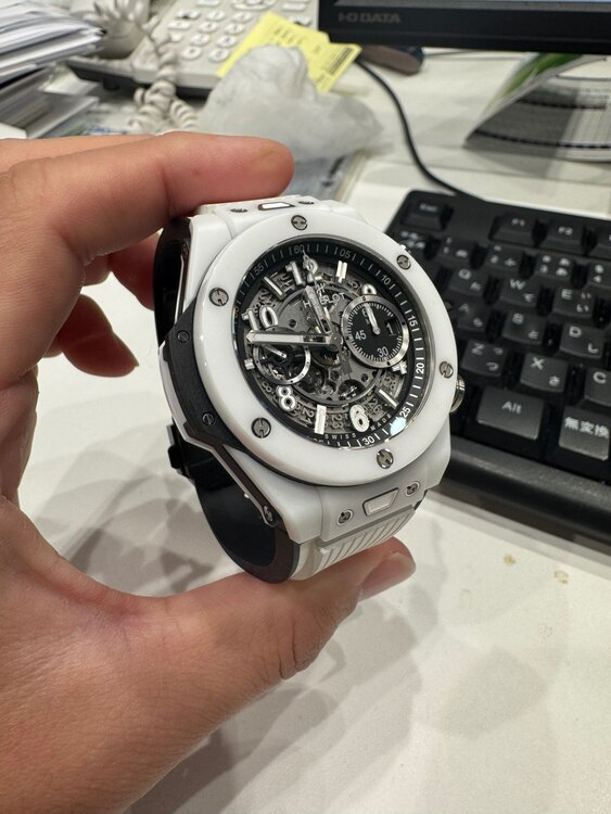 ウブロ ビックバン （高級時計）の商品画像 - 査定依頼日：2025年5月12日 - 最高査定価格：1,800,000円