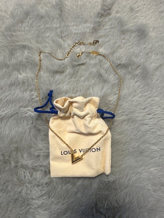 M61083（ブランド財布・小物）の商品画像 - 査定依頼日：2025年1月4日 - 最高査定価格：15,000円