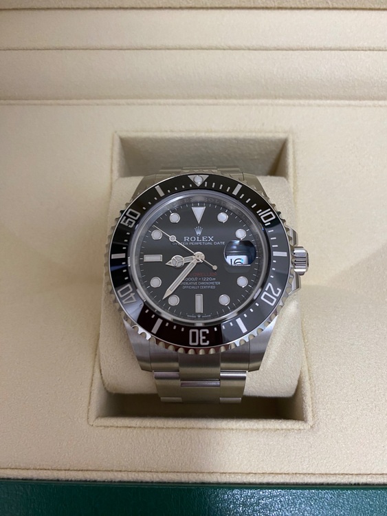 ロレックス シードゥエラー 12660（高級時計）の商品画像 - 査定依頼日：2025年11月9日 - 最高査定価格：1,850,000円