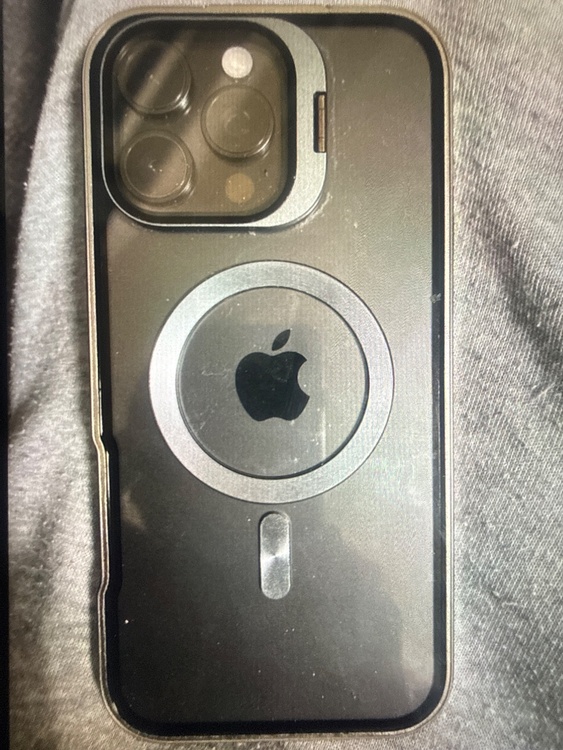 iPhone 16 Pro Max 256GB SIMフリー（スマホ）の商品画像 - 査定依頼日：2026年4月18日 - 最高査定価格：145,000円