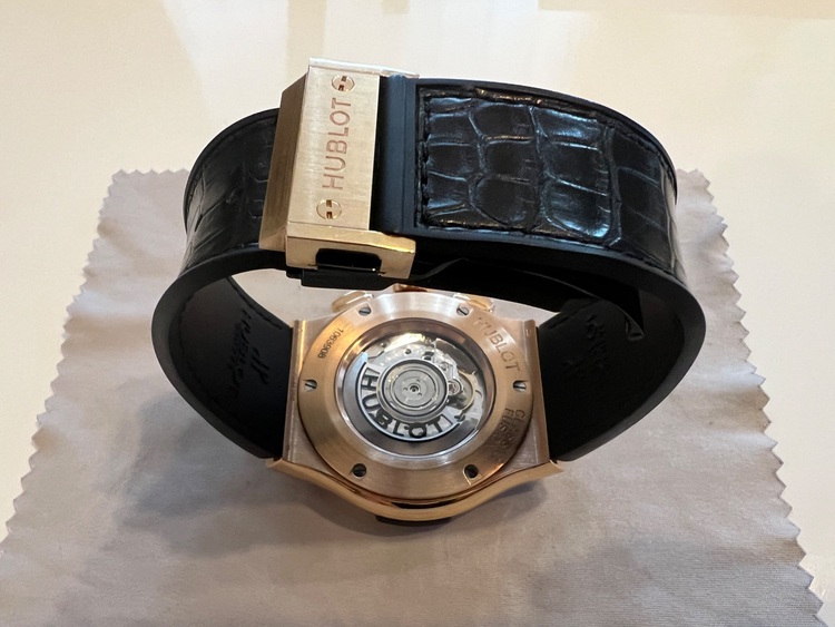 アエロ フュージョン キングゴールド ダイヤモンド（高級時計）の商品画像 - 査定依頼日：2025年6月16日 - 最高査定価格：2,350,000円