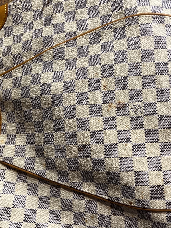 ショルダーばつく（ブランドバッグ）の商品画像 - 査定依頼日：2026年3月3日 - 最高査定価格：100,000円