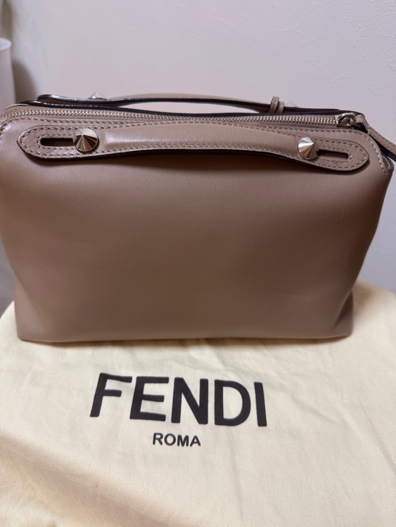 フェンディ  （ブランドバッグ）の商品画像 - 査定依頼日：2025年10月1日 - 最高査定価格：72,000円