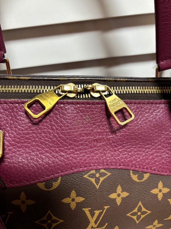 エストレーラMM （ブランドバッグ）の商品画像 - 査定依頼日：2026年3月24日 - 最高査定価格：90,000円