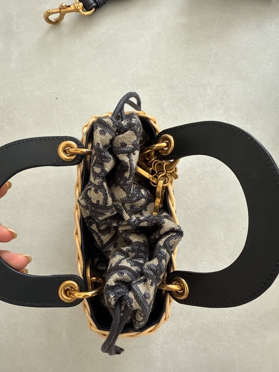 レディディオール（ブランドバッグ）の商品画像 - 査定依頼日：2025年9月22日 - 最高査定価格：340,000円