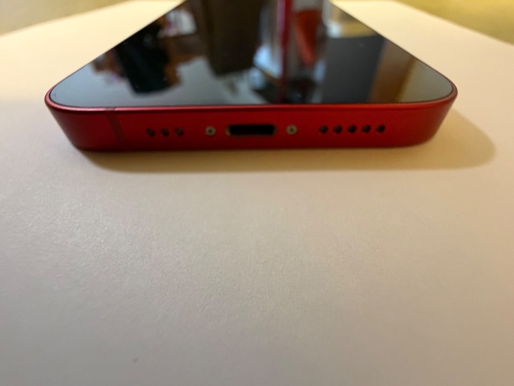 iPhone 13 128GB SIMフリー（スマホ）の商品画像 - 査定依頼日：2026年4月12日 - 最高査定価格：36,000円