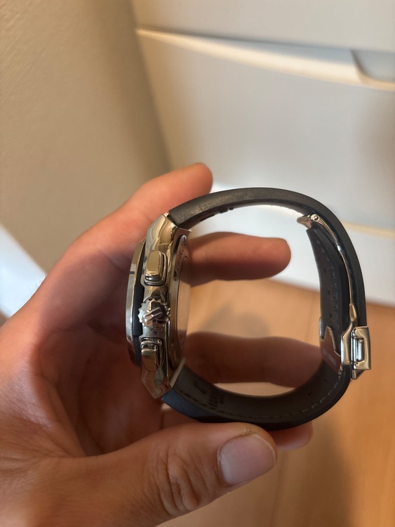 ウブロ クラシックフュージョン 521.NX7071.lq（高級時計）の商品画像 - 査定依頼日：2025年6月8日 - 最高査定価格：750,000円