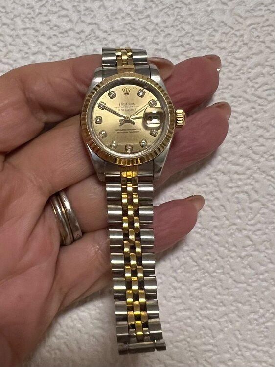 ロレックスオイスターパーペチュアル　デイトジャスト　レディース（高級時計）の商品画像 - 査定依頼日：2025年1月24日 - 最高査定価格：680,000円