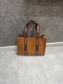 トートバッグ（ブランドバッグ）の商品画像 - 査定依頼日：2025年12月28日 - 最高査定価格：4,000円