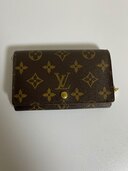 わかりません。（ブランド財布・小物）の商品画像 - 査定依頼日：2024年2月4日 - 最高査定価格：4,000円