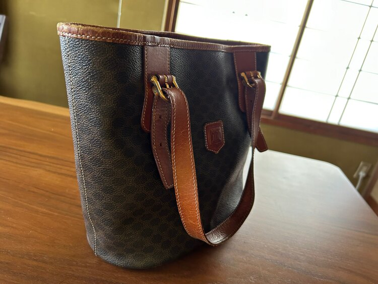 バケツ型パック（ブランドバッグ）の商品画像 - 査定依頼日：2025年2月2日 - 最高査定価格：5,000円